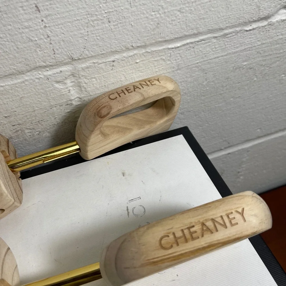Cheaney Wood Shoe Trees Natural Split Toe Gold Tone Hardware Size L UK 10‎ – 11